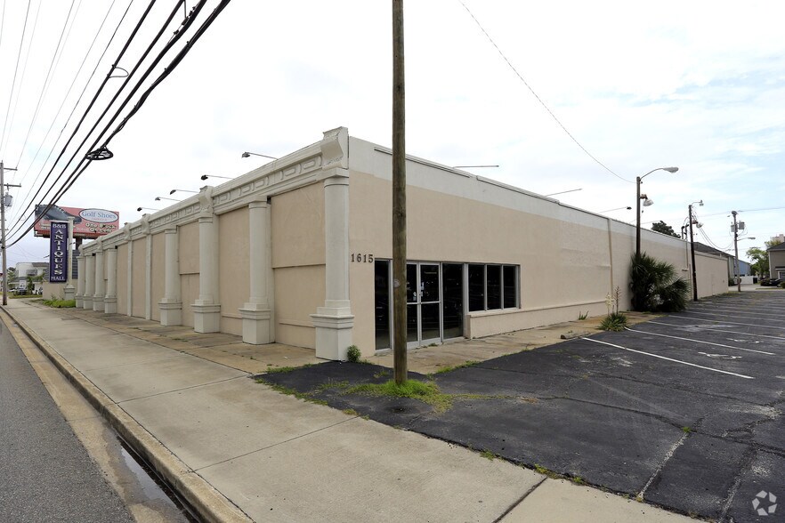 More Photos Of 1615 Highway 17 S, North Myrtle Beach Freestanding For Lease