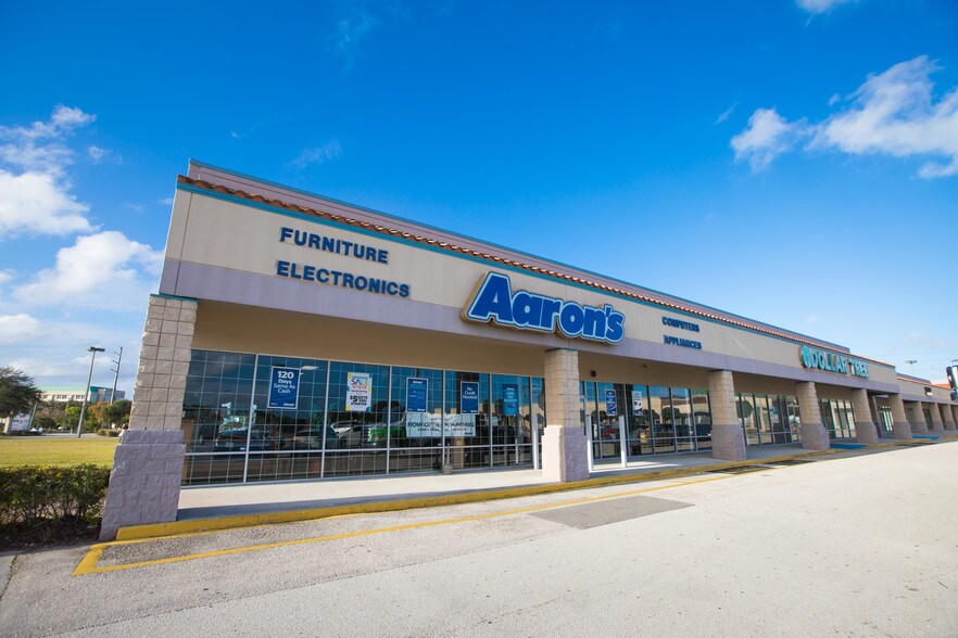 More Photos Of 10230-10368 S US Highway 1, Port Saint Lucie General Retail For Lease