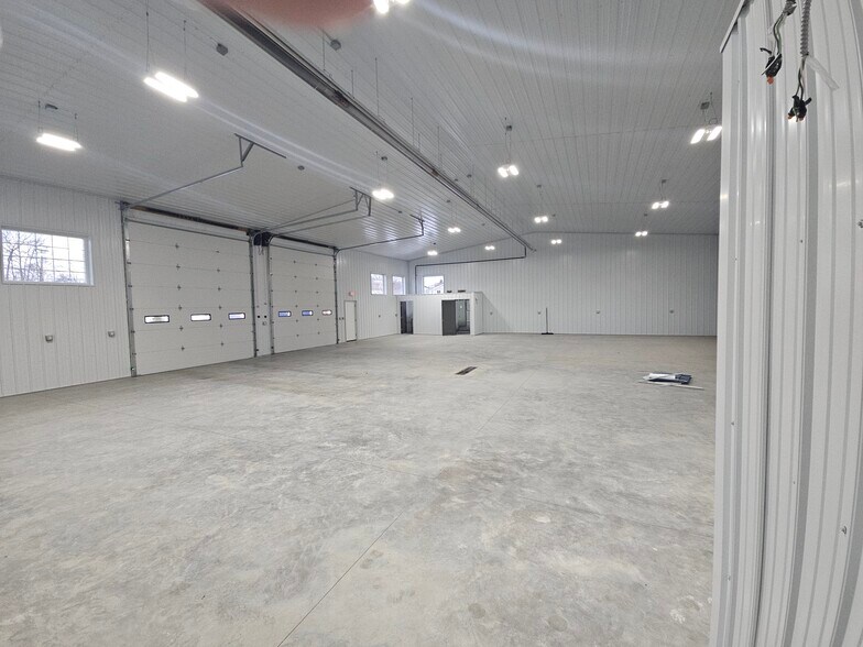 More Photos Of 55 Bank St, Orchard Park Industrial For Sale