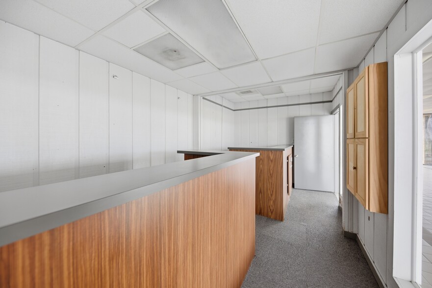 More Photos Of 9965 Highway 6, Navasota Auto Dealership For Sale