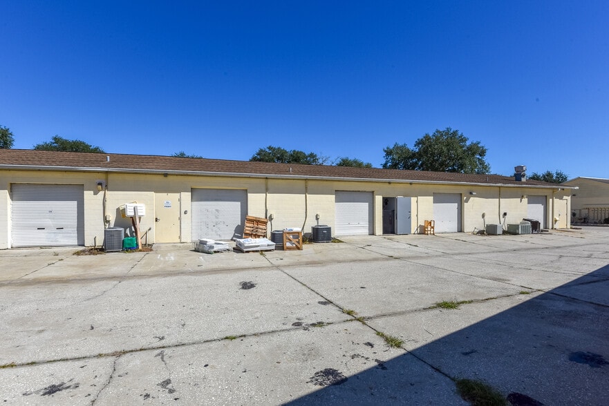 More Photos Of 703 S State St S, Bunnell General Retail For Sale