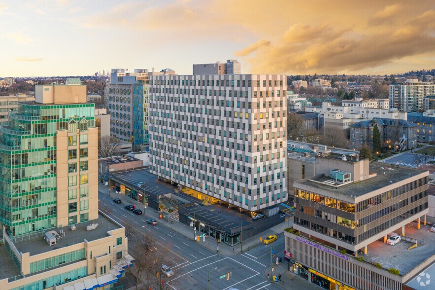 More Photos Of 750 W Broadway, Vancouver Medical For Lease