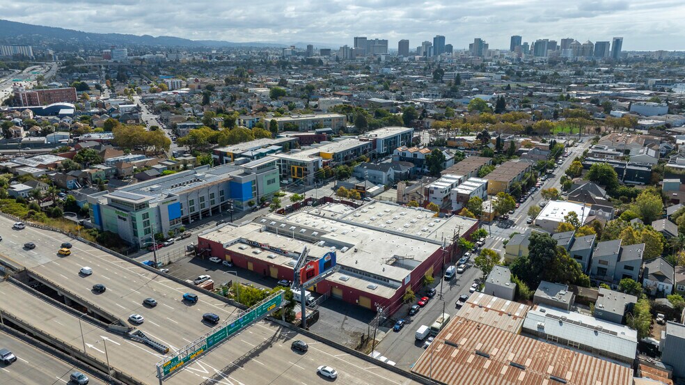 More Photos Of 3421 Louise St, Oakland Specialty For Sale