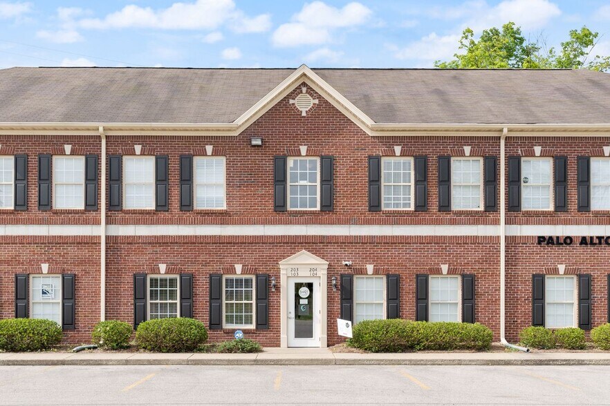 More Photos Of 12307 Old Lagrange Rd, Louisville Medical For Lease