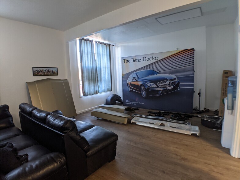 More Photos Of 710 N San Mateo Dr, San Mateo Service For Lease