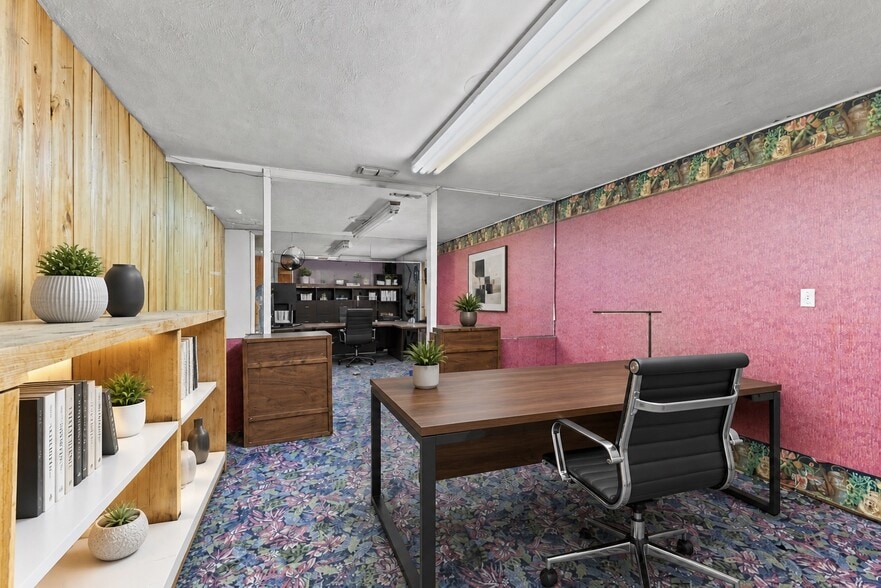 More Photos Of 5034 N Nebraska Ave, Tampa Freestanding For Sale