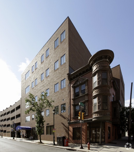 More Photos Of 1740 South St, Philadelphia Healthcare For Lease