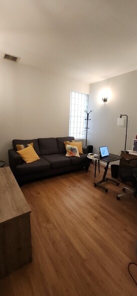 More Photos Of 516 51st St, West New York Office Residential For Lease