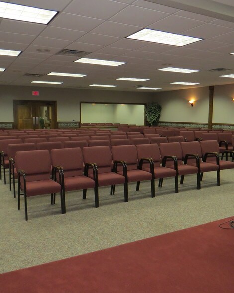 More Photos Of 626 W Main St, Fairfield Lodge Meeting Hall For Sale