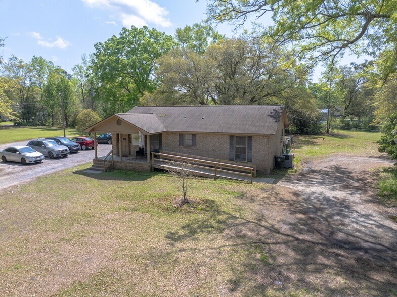 More Photos Of 1701 Central Ave, Summerville Freestanding For Sale