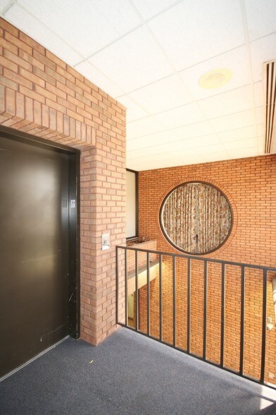 More Photos Of 1444 Watson Blvd, Warner Robins Office For Lease