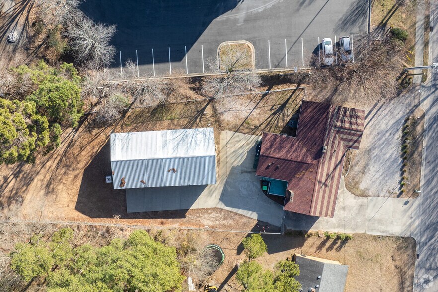 More Photos Of 1613 Ronald Dr, Raleigh Auto Dealership For Sale