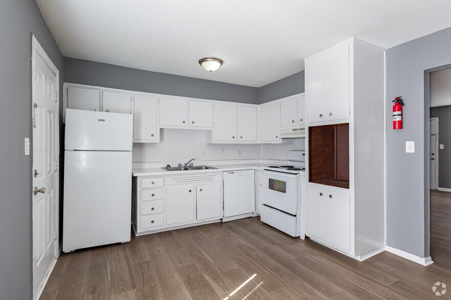 More Photos Of 1988 Plaza Ln SW, Atlanta Apartments For Sale