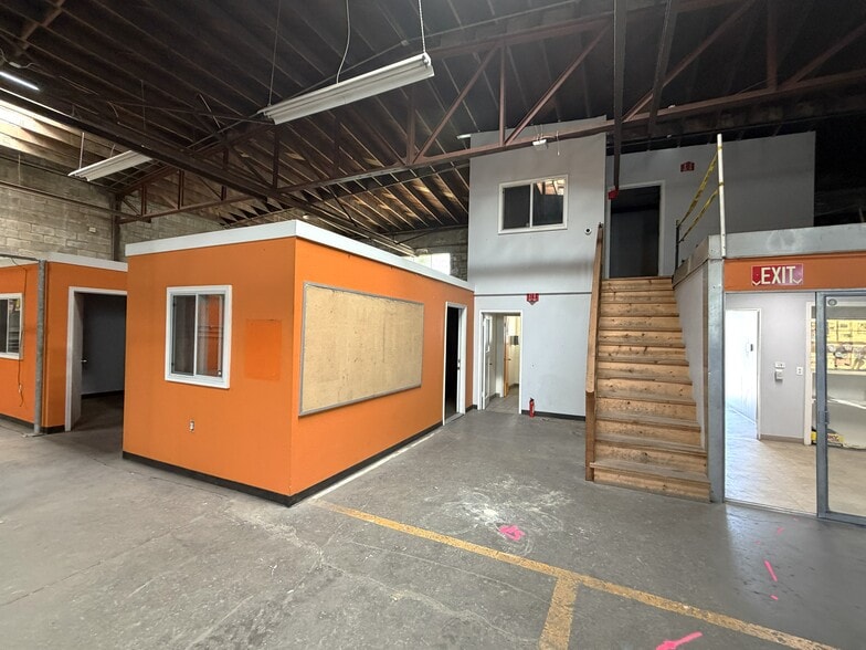 More Photos Of 85 Old Tully Rd, San Jose Service For Lease
