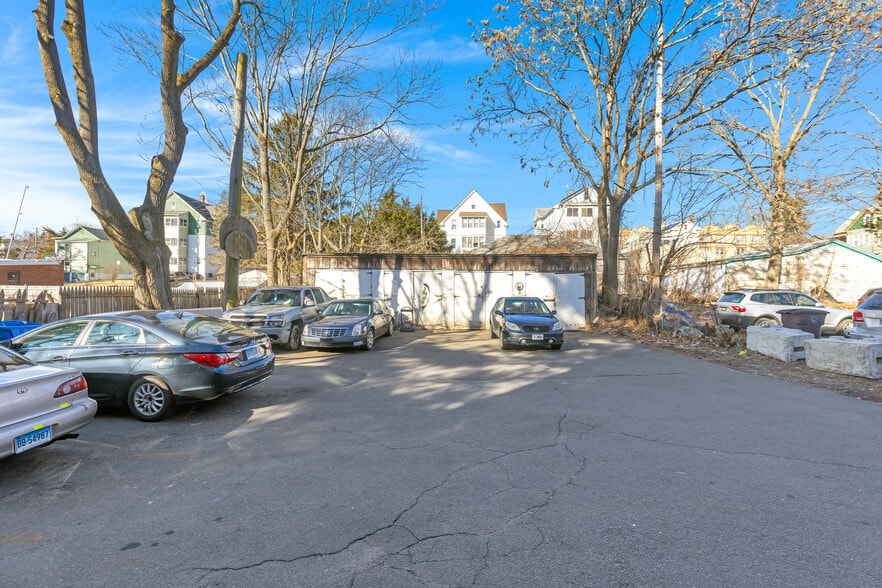 More Photos Of 24 Wilcox St, New Britain Apartments For Sale