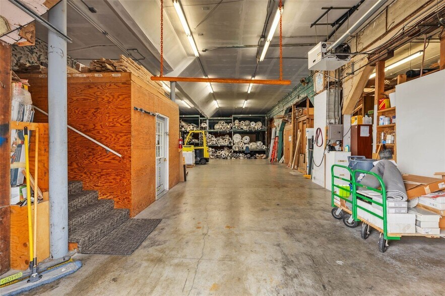 More Photos Of 542 Main St, Edmonds Freestanding For Sale