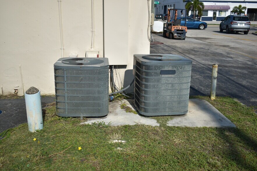 More Photos Of 706 S US Highway 1, Fort Pierce Freestanding For Sale
