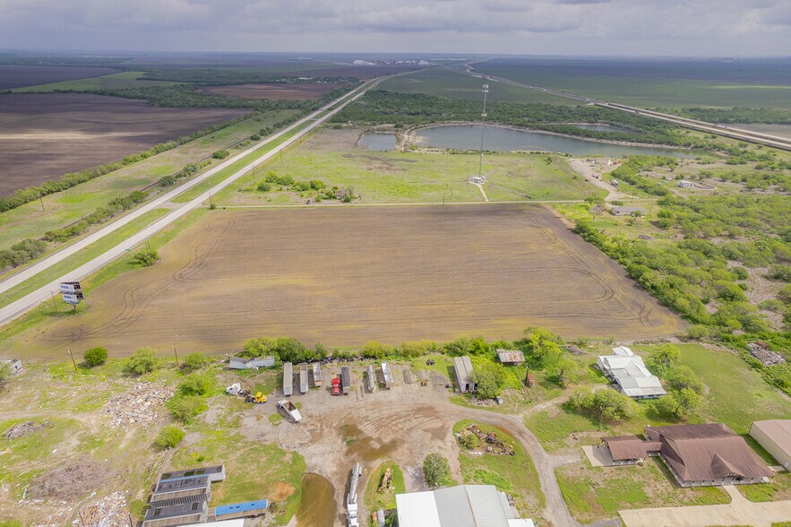 More Photos Of 13 Acres, US Highway 77, Driscoll Land For Sale