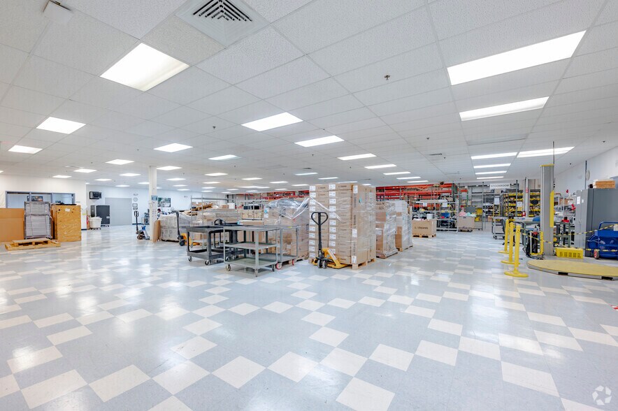 More Photos Of 14-20 Progress Dr, Shelton Office For Lease