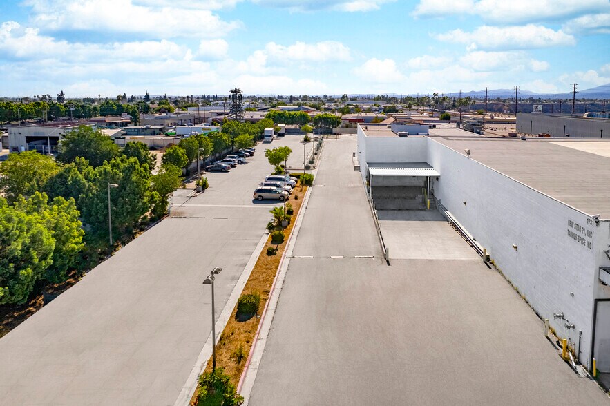 More Photos Of 1731 W San Bernardino Rd, West Covina Warehouse For Sale