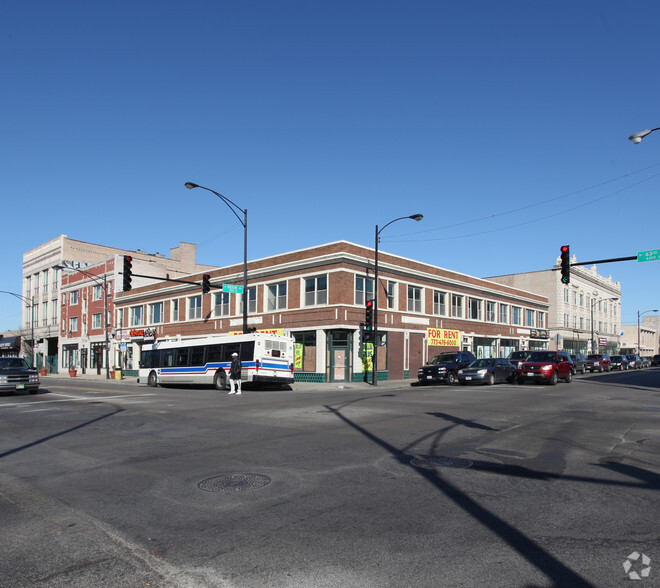 Primary Photo Of 3200 W 63rd St, Chicago Storefront Retail Residential For Lease