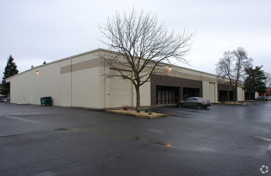 More Photos Of 6301 Sky Creek Dr, Sacramento Warehouse For Lease