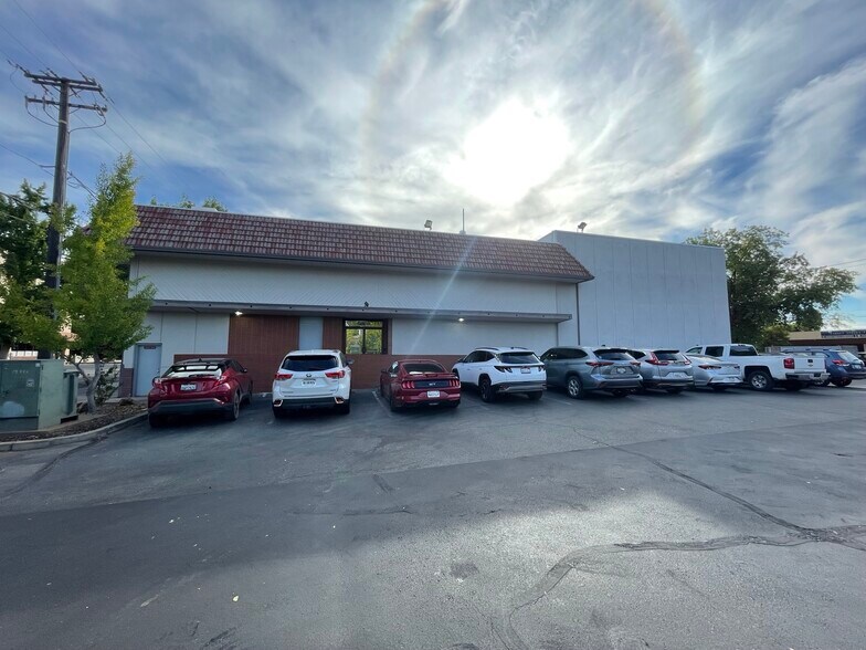 More Photos Of 1810 Market St, Redding Office Residential For Lease