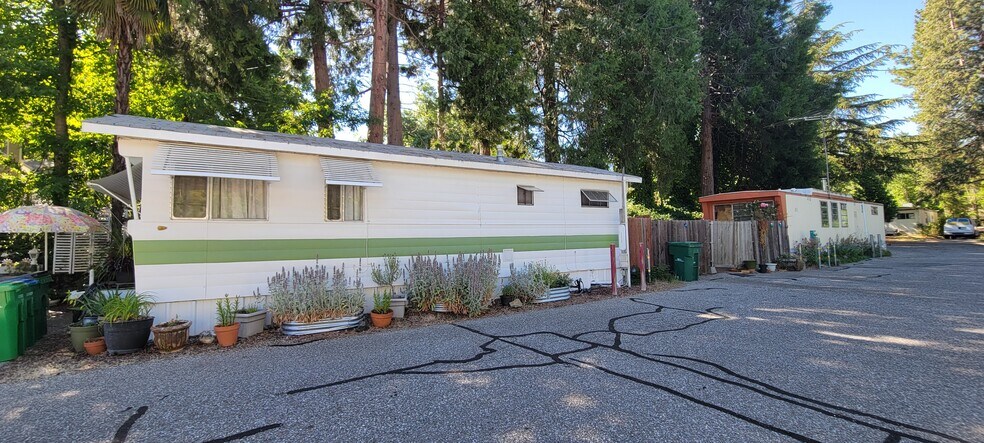 More Photos Of 617 Walsh St, Grass Valley Manufactured Housing Mobile Home Park For Sale