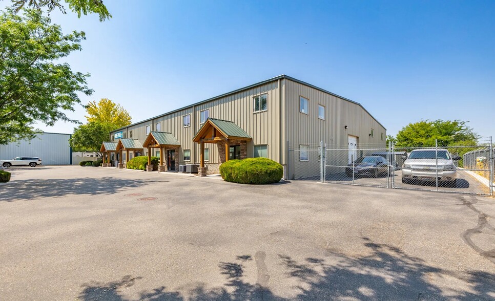 More Photos Of 1763 W Marcon Ln, Meridian Warehouse For Lease