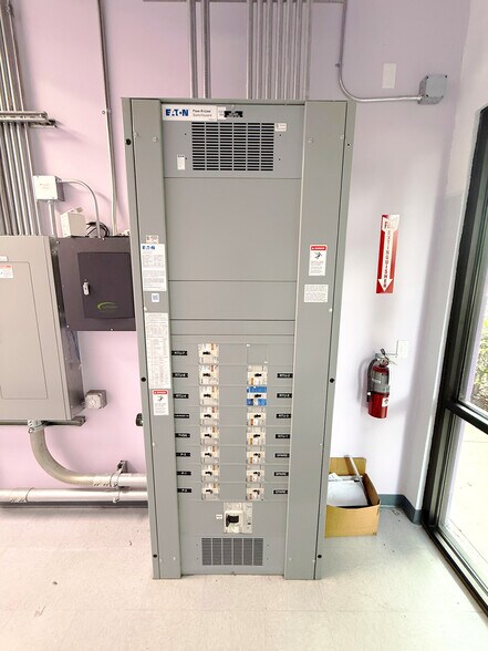 More Photos Of 1025 Willa Springs Dr, Winter Springs Manufacturing For Sale