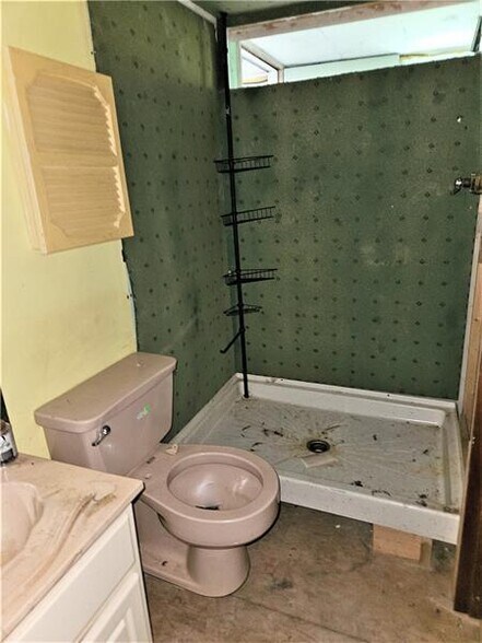 More Photos Of 6081 William Penn Hwy, Export Office For Sale