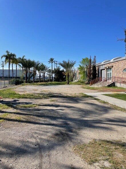 More Photos Of 1833 Glenwood St, Delano Specialty For Sale