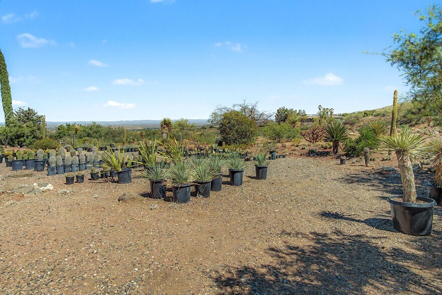 More Photos Of 1011 Wildhorse ln, Clarkdale Specialty For Sale