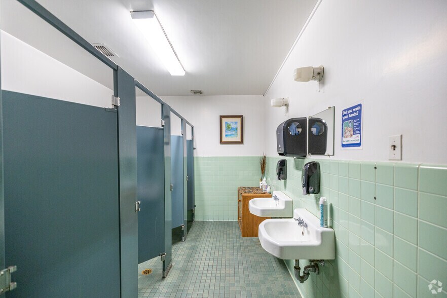 More Photos Of 281 Main St, Fitchburg Storefront Retail Office For Sale