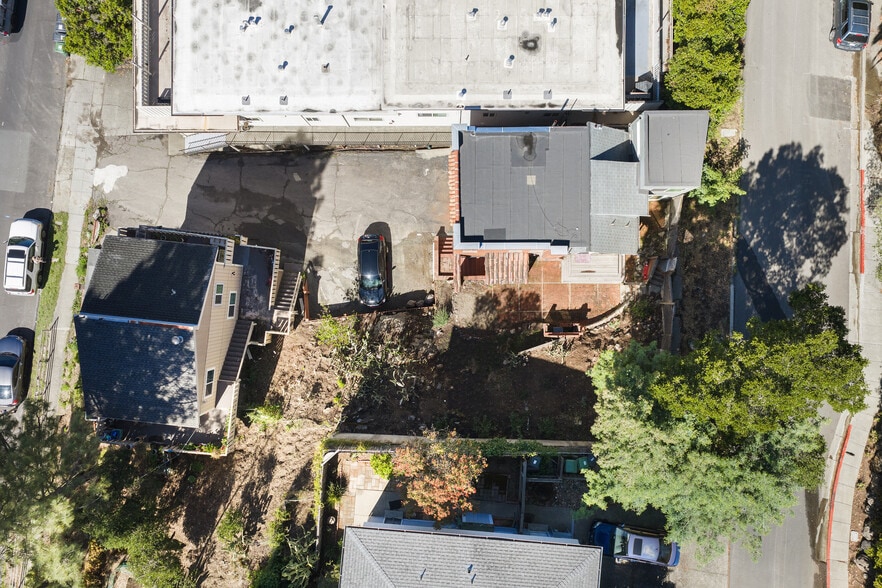 More Photos Of 250 Red Hill Ave, San Anselmo Apartments For Sale