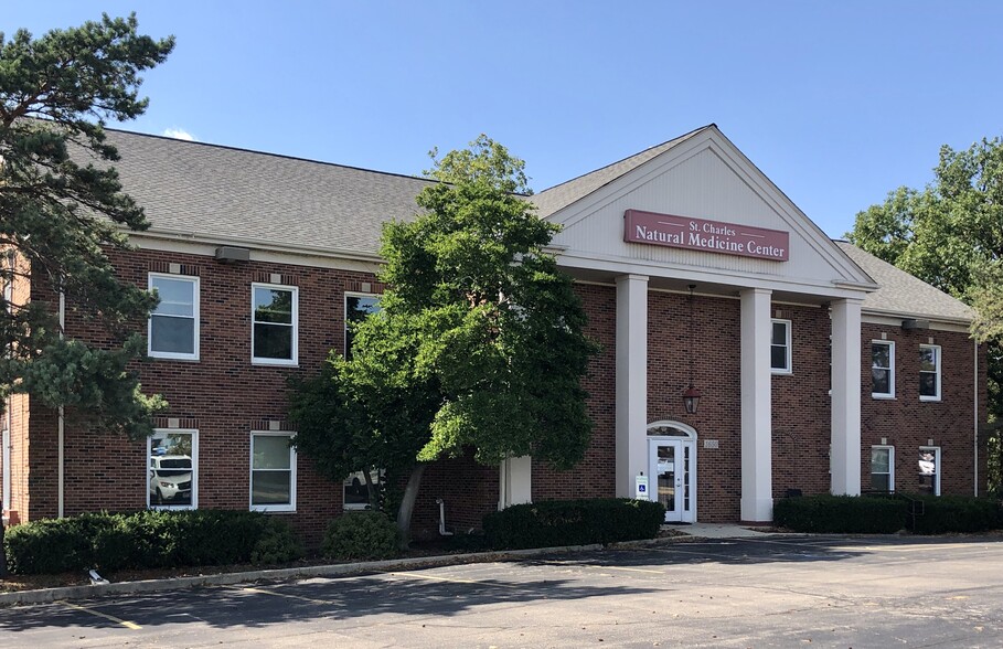 Primary Photo Of 1650 E Main St, St Charles Medical For Lease