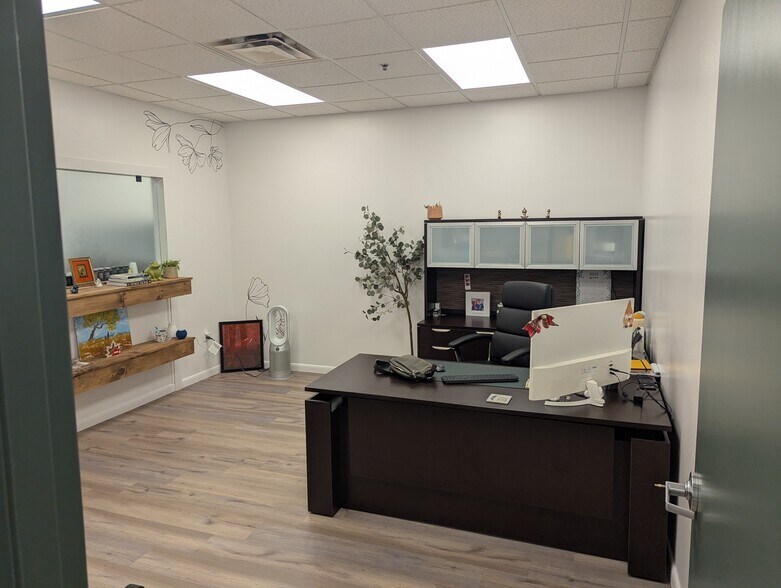 More Photos Of 24 Van Dyke Ave, New Brunswick Warehouse For Lease