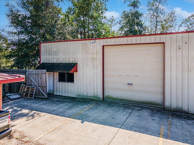 More Photos Of 7301 FM 1488, Magnolia Office For Sale