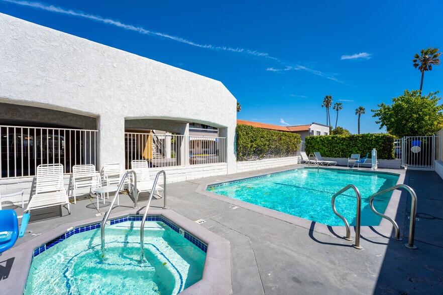 More Photos Of 295 E Daily Dr, Camarillo Hotel For Sale