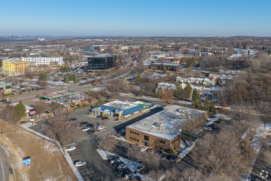 More Photos Of 12940 Harriet Ave S, Burnsville Medical For Lease