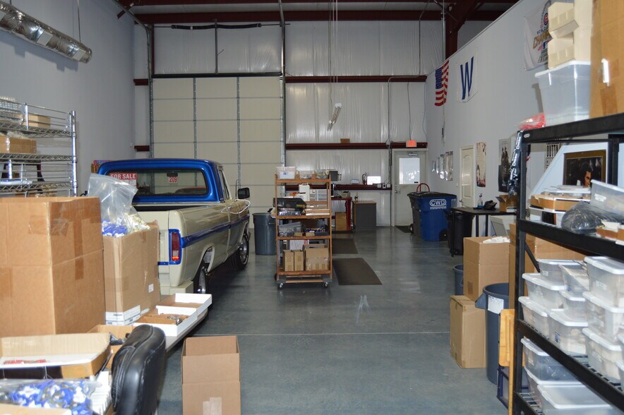 More Photos Of 124 Rose Ln, Frisco Warehouse For Sale