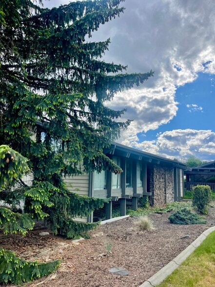 More Photos Of 909 N Pines Rd, Spokane Valley Office For Lease