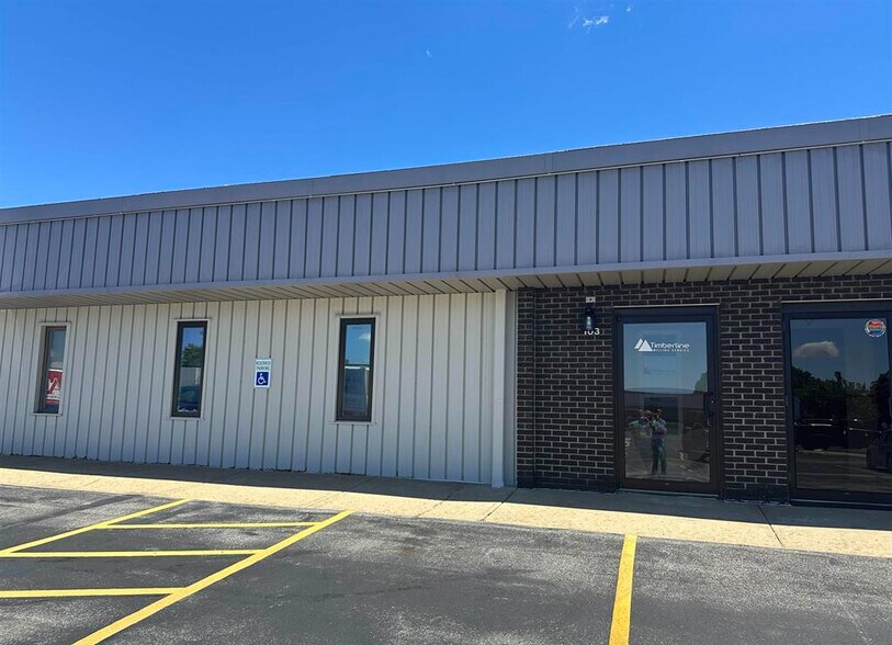 More Photos Of 1605 W Candletree Dr, Peoria Office For Sale