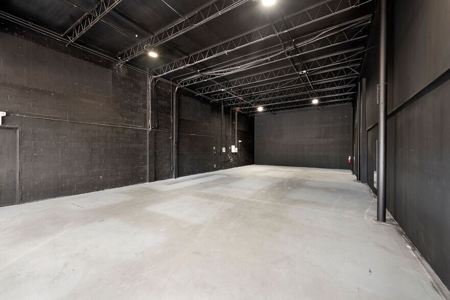 More Photos Of 1954 N 30th Rd, Hollywood Office For Lease