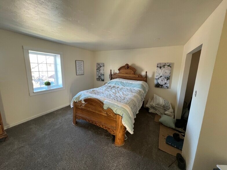 More Photos Of 618 W Pine St, Pinedale General Retail For Sale