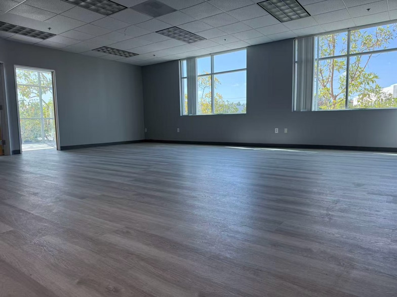 More Photos Of 26150 Enterprise Way, Lake Forest Light Manufacturing For Lease
