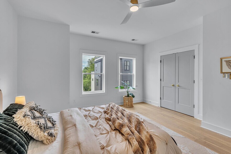More Photos Of 824 Watts Ln, Nashville Apartments For Sale