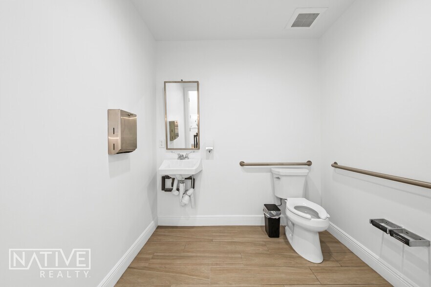 More Photos Of 11 W State Road 84, Fort Lauderdale Office For Lease
