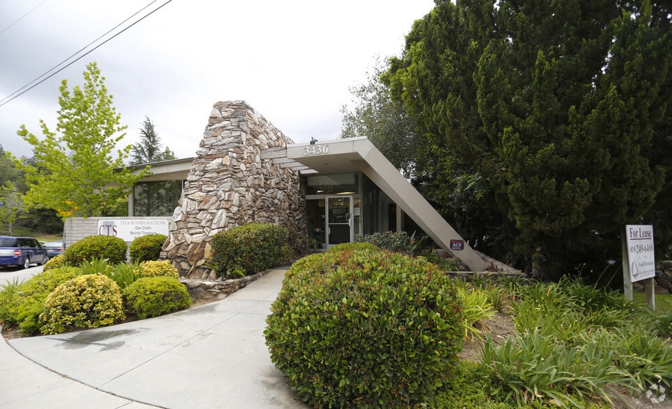 More Photos Of 3436 N Verdugo Rd, Glendale Office For Lease