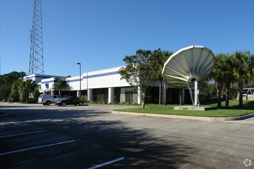 More Photos Of 31 Skyline Dr, Lake Mary Movie Radio TVStudio For Lease